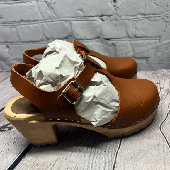 MIA Swedish Clogs - Picture 6 of 10